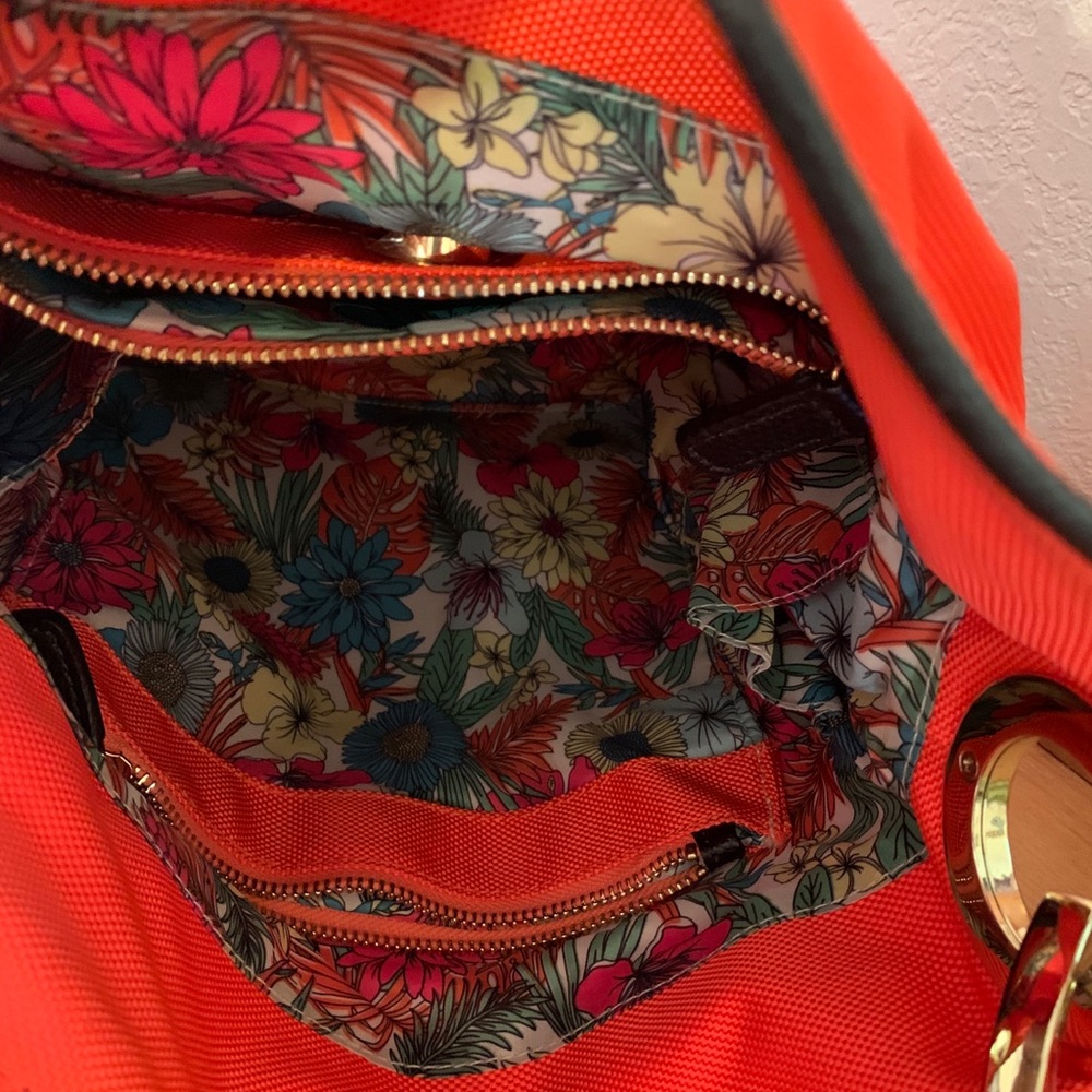 Handbag - Picture 3 of 3